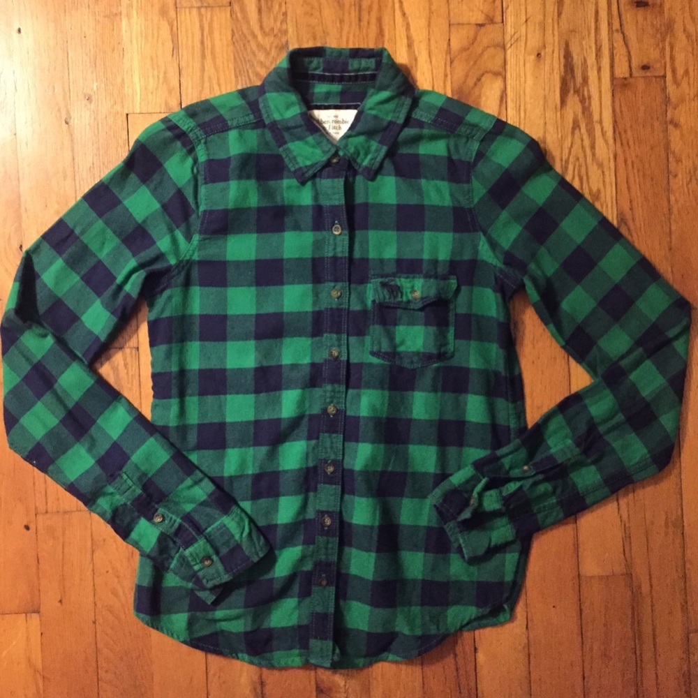 3 for $30🎉 A&F Plaid Button Up
